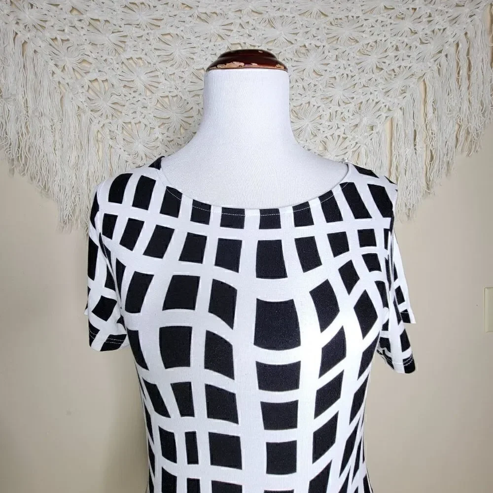 Venus Geometric Square Print Short Sleeve Sheath Dress Black White Size Medium